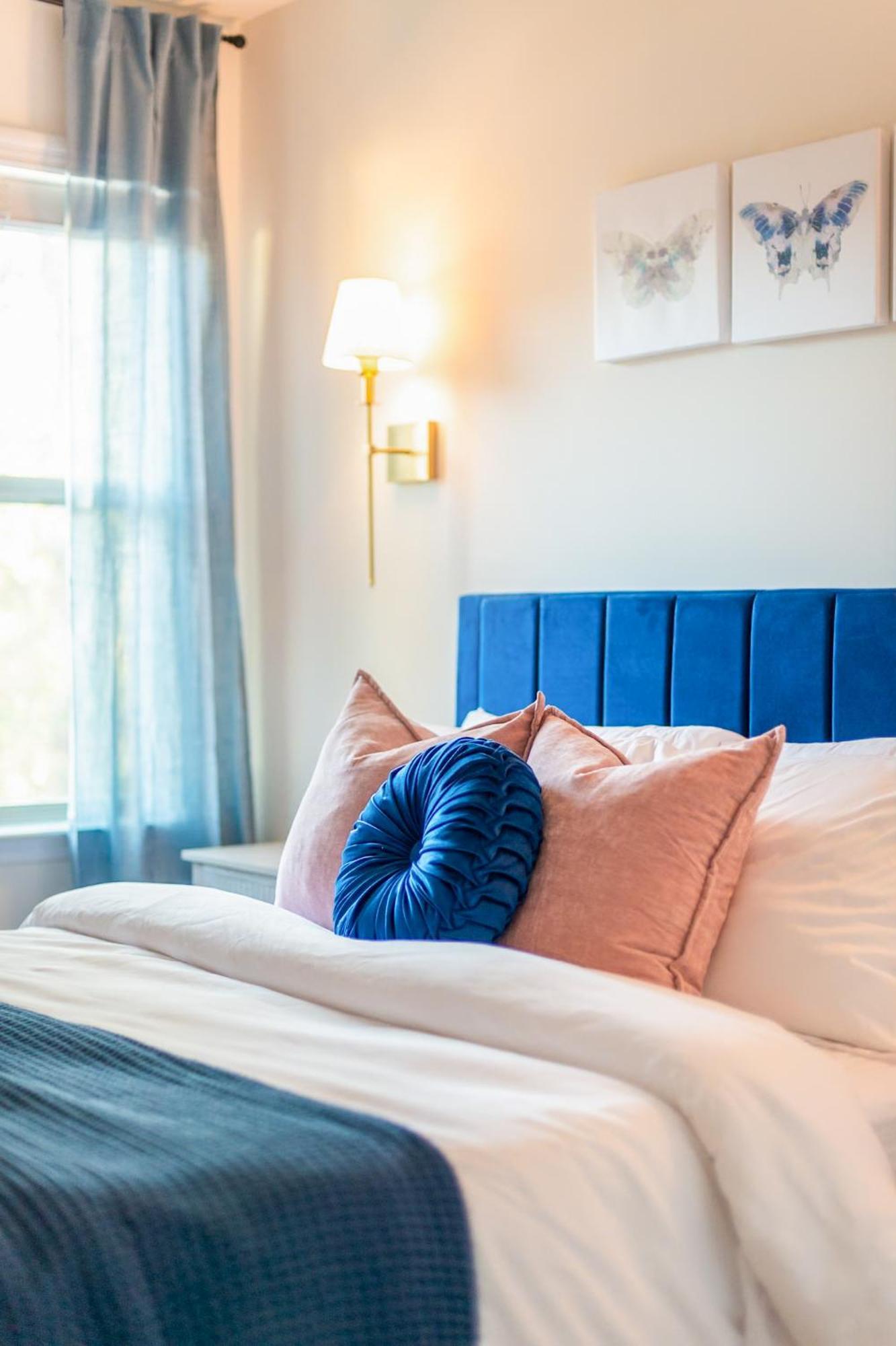 Near Clt Airport - 4Bd - Backyard - Balcony Βίλα Σάρλοτ Εξωτερικό φωτογραφία