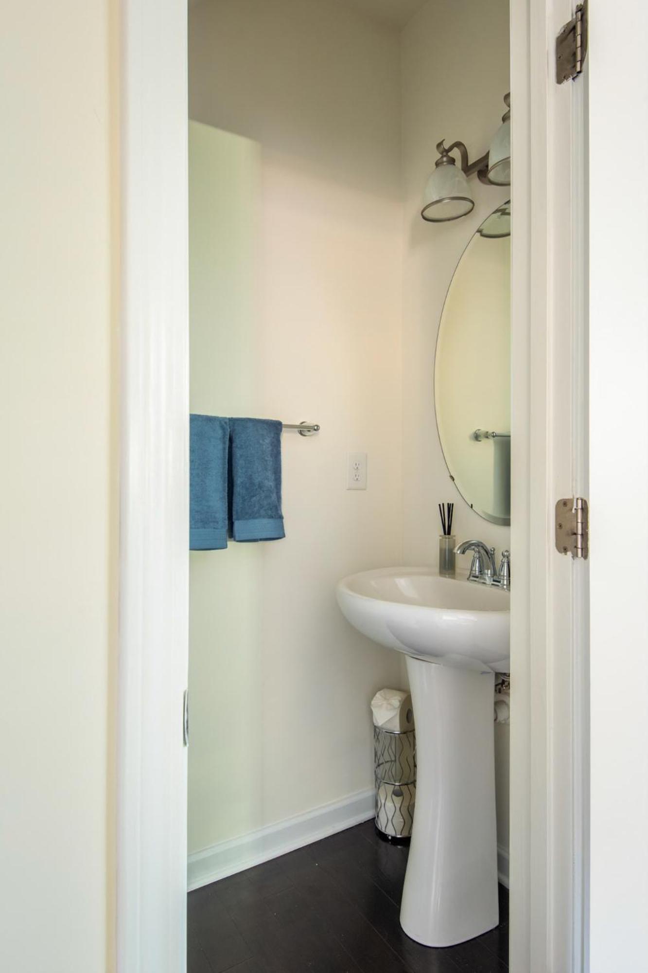 Near Clt Airport - 4Bd - Backyard - Balcony Βίλα Σάρλοτ Εξωτερικό φωτογραφία