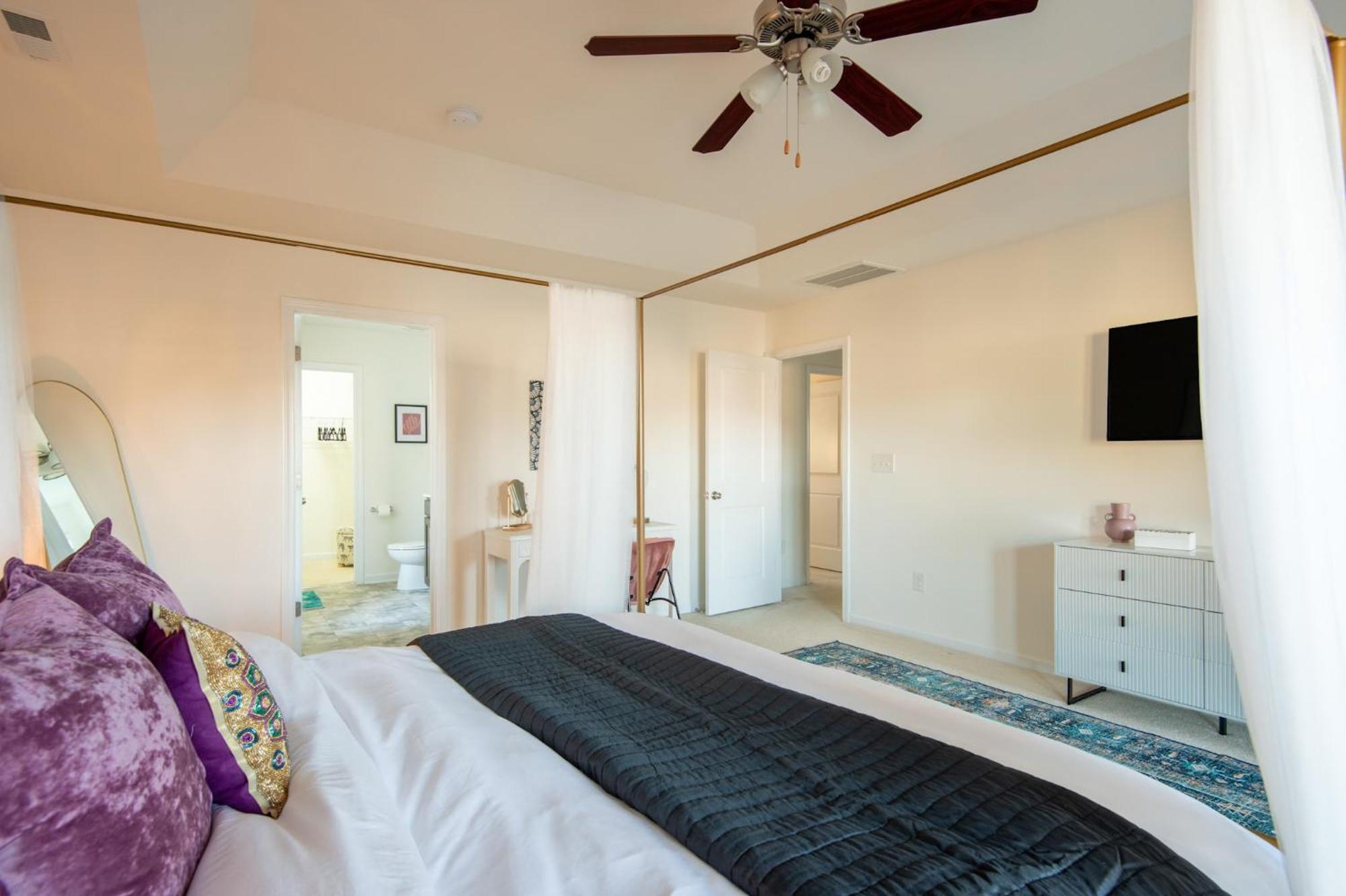 Near Clt Airport - 4Bd - Backyard - Balcony Βίλα Σάρλοτ Εξωτερικό φωτογραφία